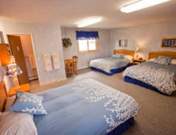 Adventure Inn Ely Eksteriør billede